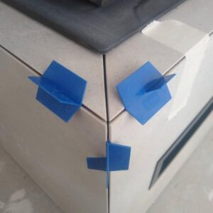 Фиксатор за плочи